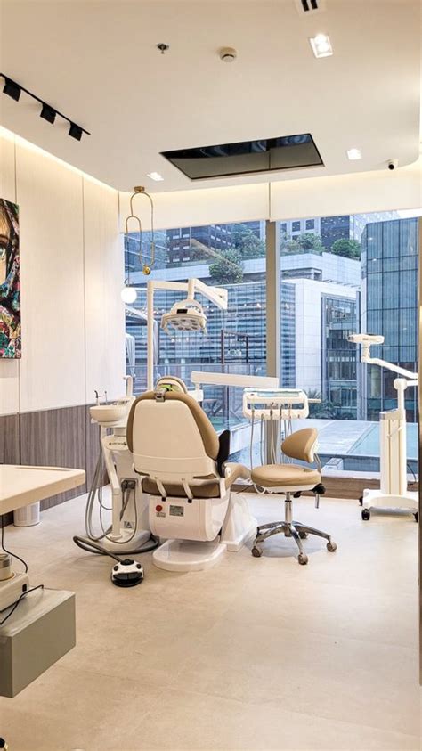 Bonifacio Global City Dental Clinic .